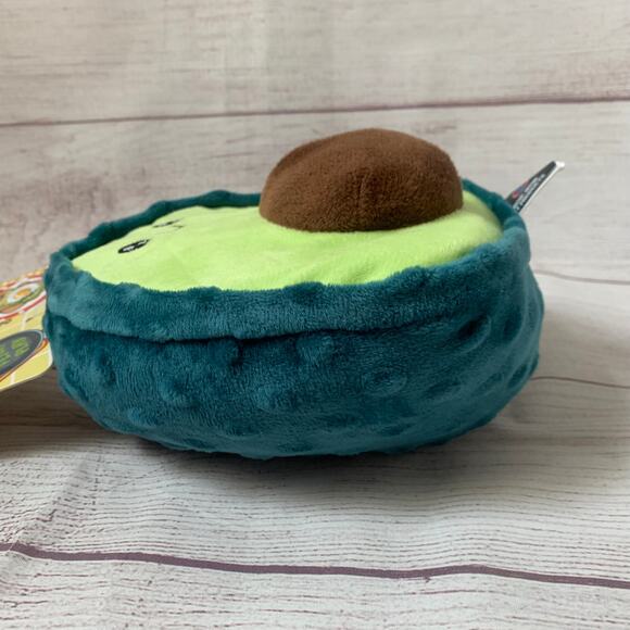 Avocado Dog Toy Avoca-Dog with Squeaker by Bow-Wow Pet Products Toss Fetch Play - Picture 4 of 8